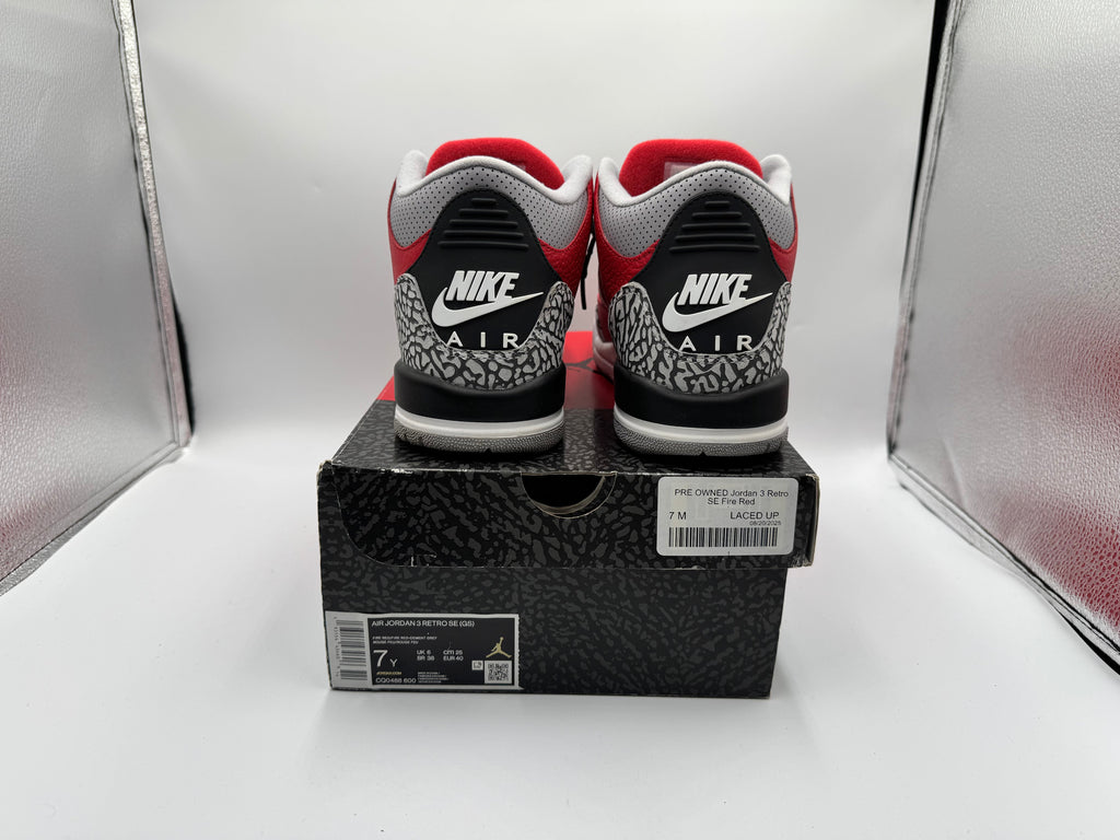 PRE OWNED Jordan 3 Retro SE Fire Red