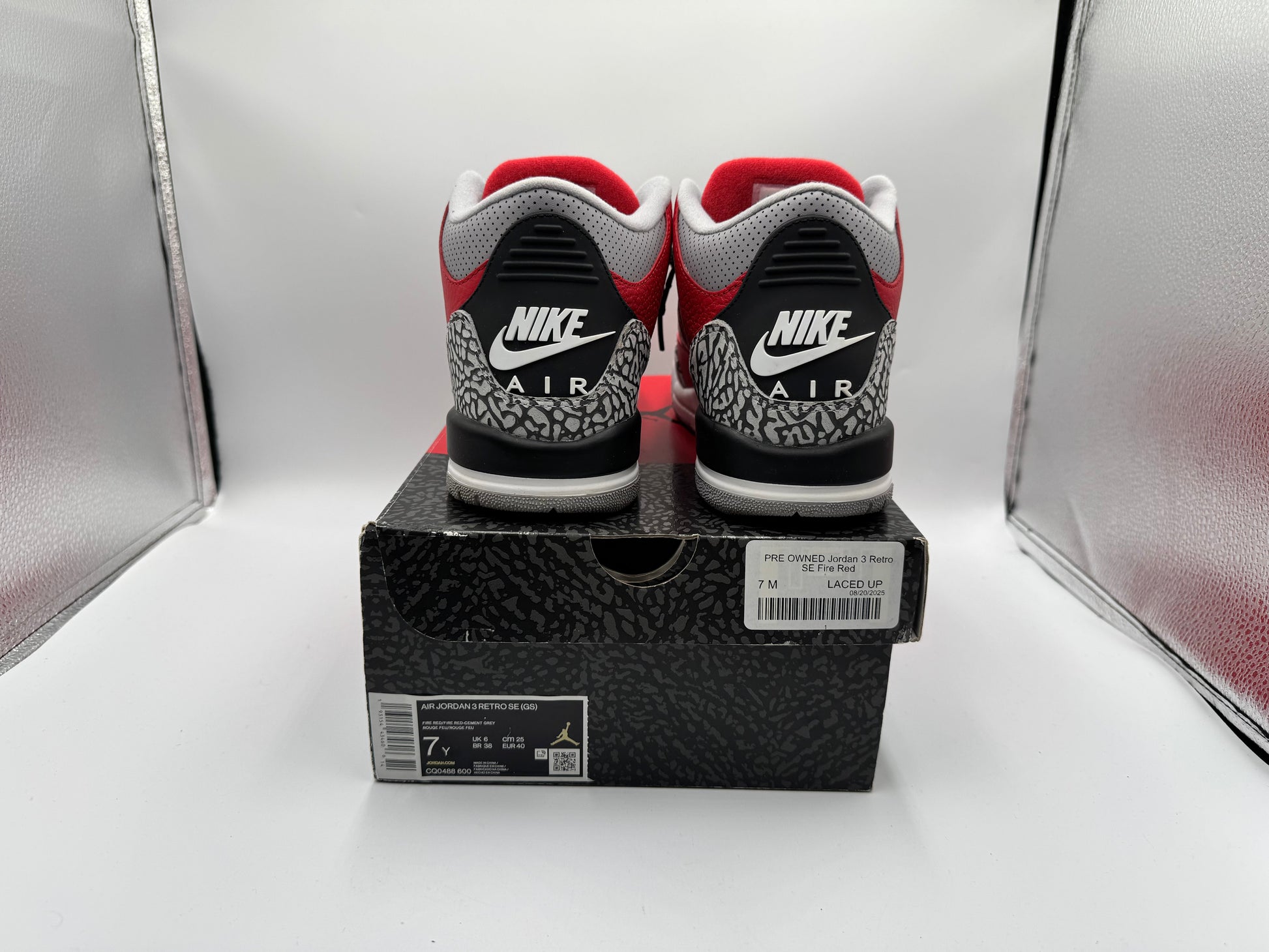 PRE OWNED Jordan 3 Retro SE Fire Red