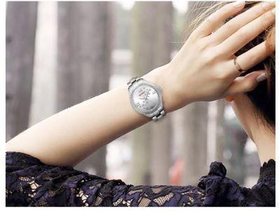 Women's Slim Silver Metal Bracelet Classic Watch Elegant