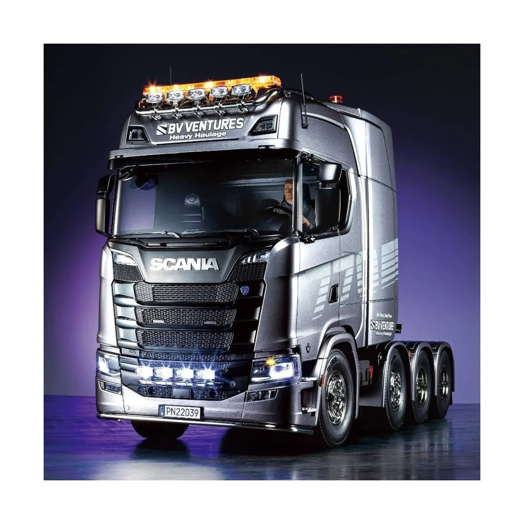 Tamiya 1/14 Scania 770 S 8x4 Semi Truck Kit