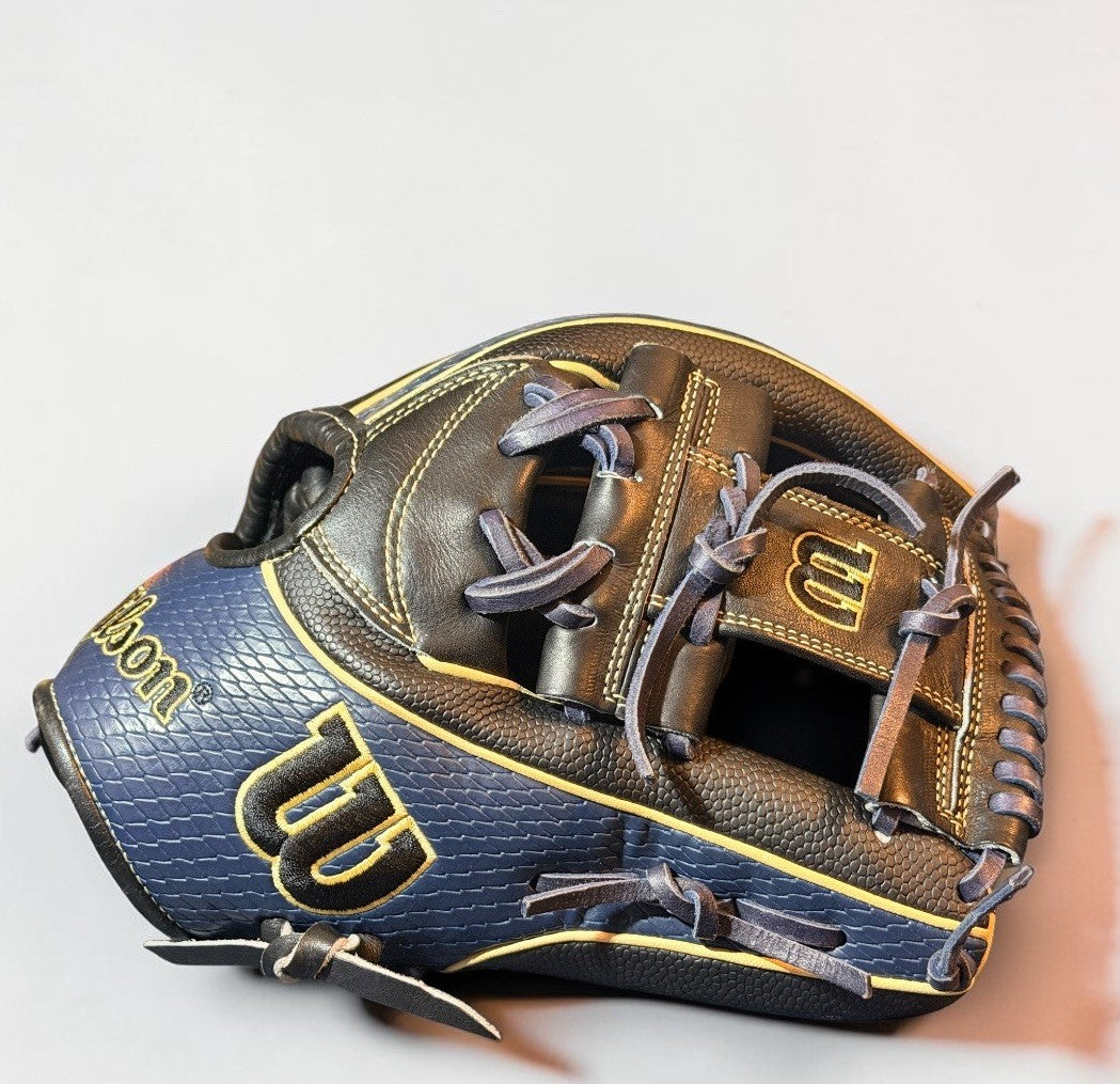 Wilson A2K 1723 11.75” Infield Glove RHT Blue Snakeskin Black Made in Japan