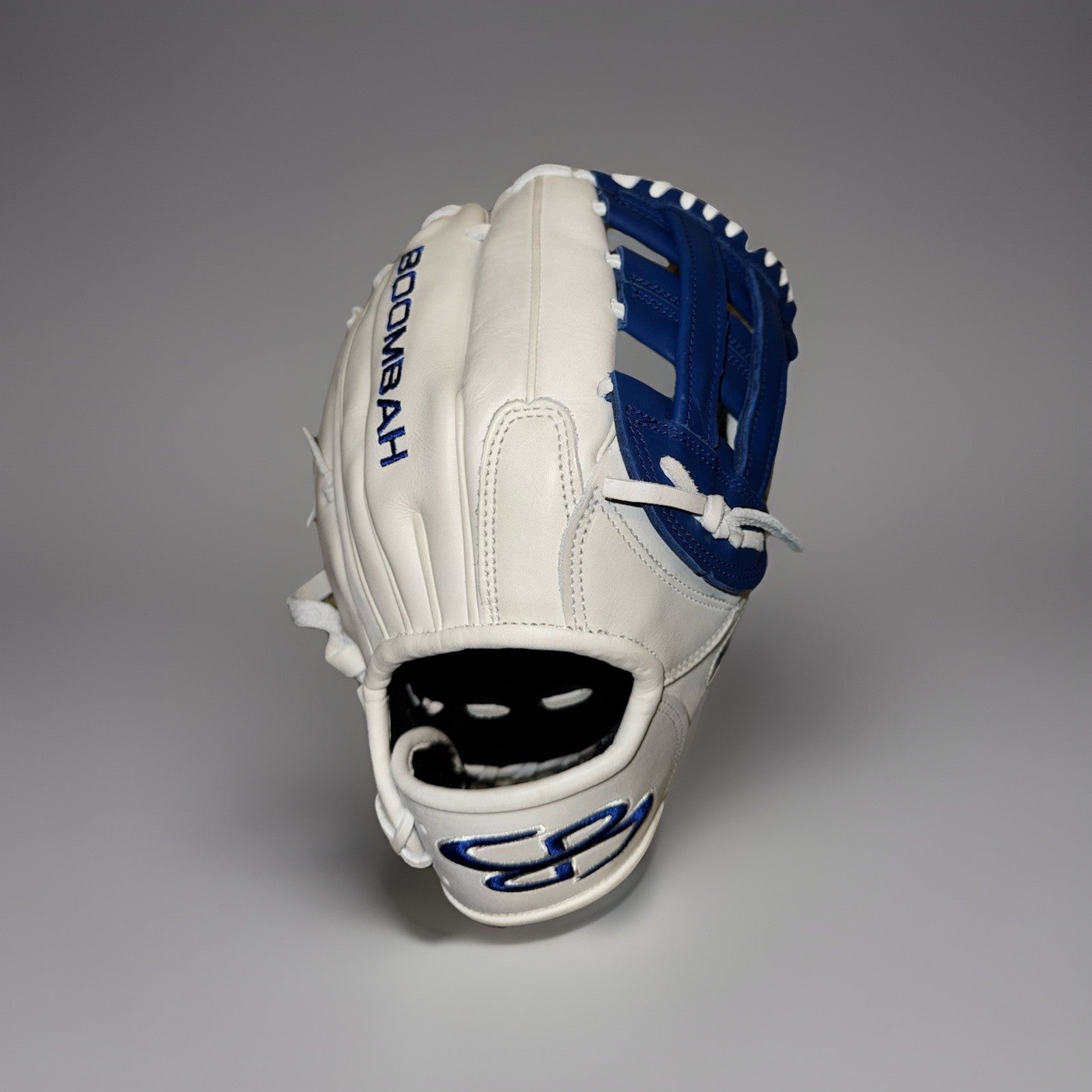 Boombah Vitilla RHT 11.5” White/Blue - H-Web Glove – Dominican Style!