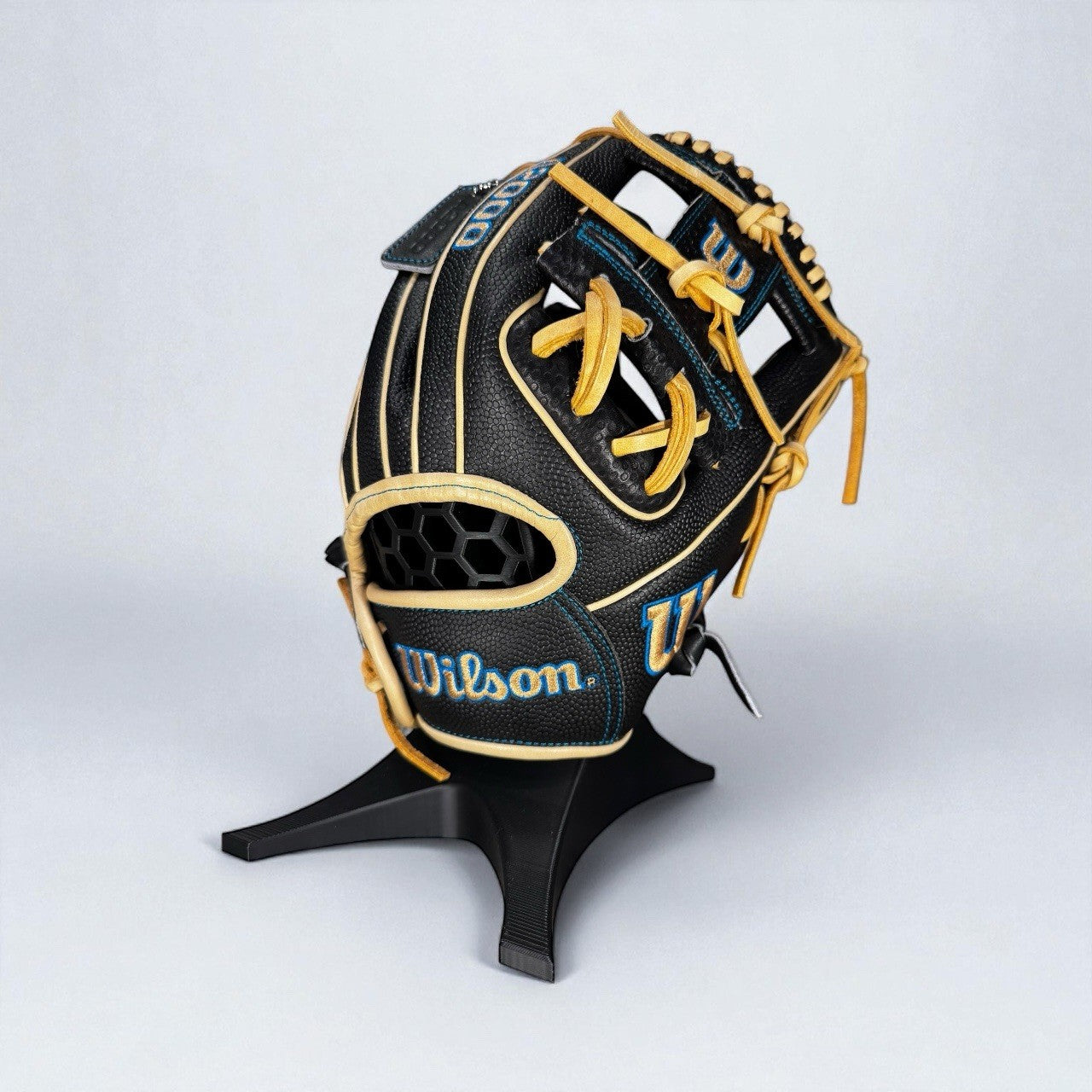 Wilson A2000 SuperSkin DP15 Spin Control Baseball Glove 11.5". New With Tags