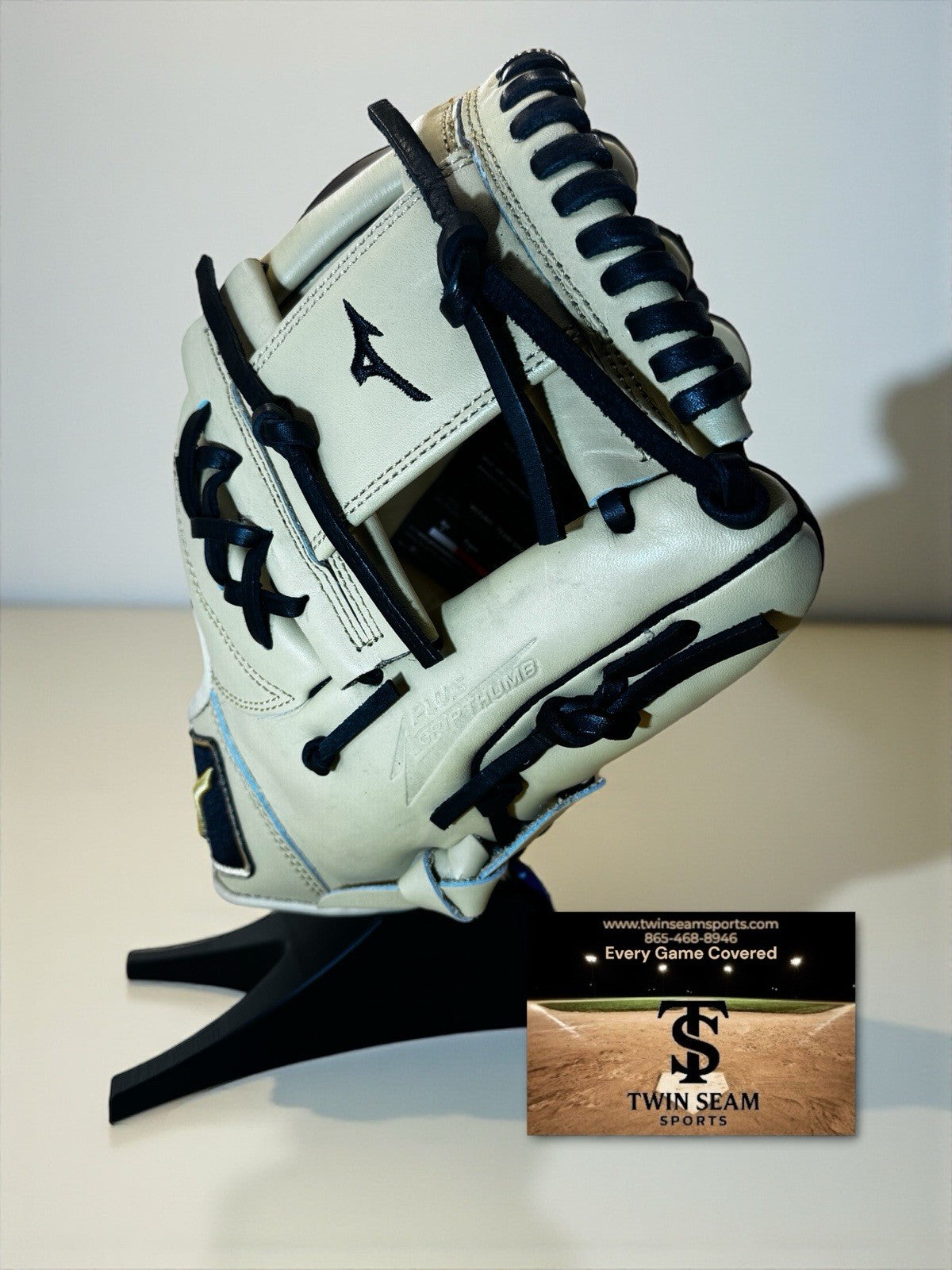 Mizuno MVP Prime 11.75” Baseball Glove – Right Hand Throw – GMVP1174P4