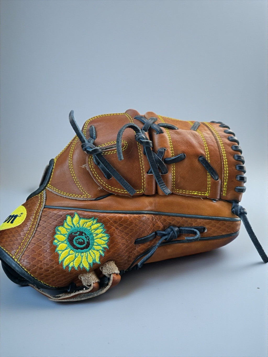 RARE! Wilson A2000 Glove Of The Month GOTM100 Mike Clevinger 12”