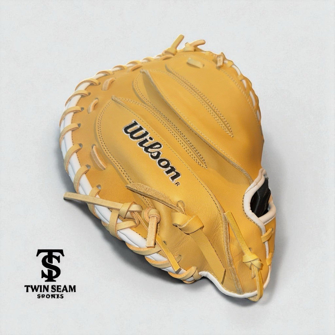 Wilson A1000 33" CM33 Baseball Catchers Mitt - WBW10258933