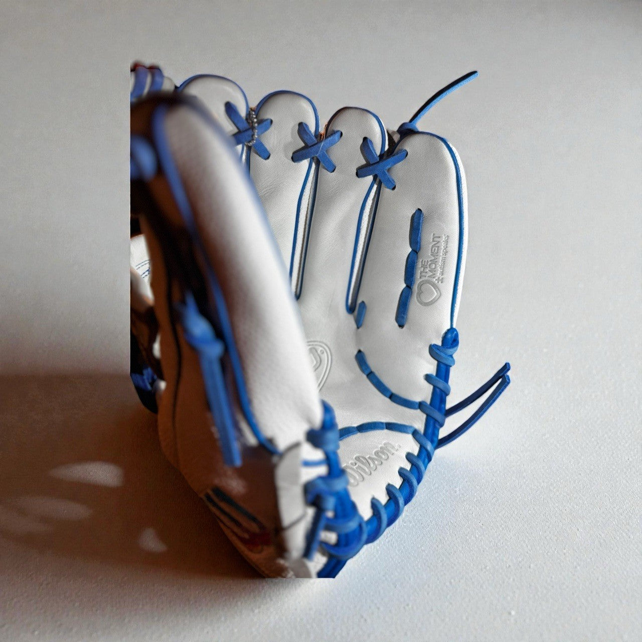 Wilson A2000 H12 - 12 inch Love the Moment Softball/Baseball Glove - White