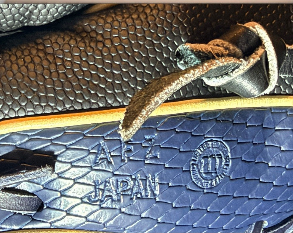 Wilson A2K 1723 11.75” Infield Glove RHT Blue Snakeskin Black Made in Japan