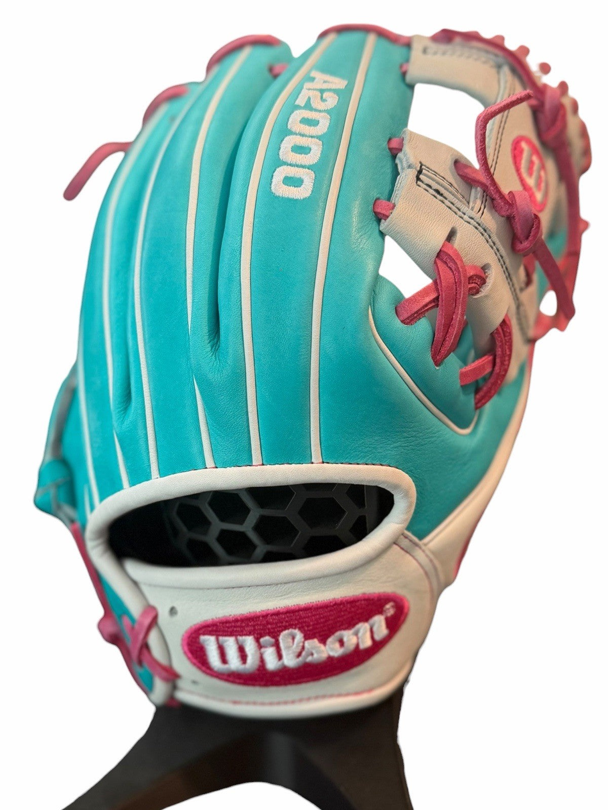 Wilson A2000 1786 11.5” Pro Stock Leather Baseball Glove RHT NWT Aqua Pink