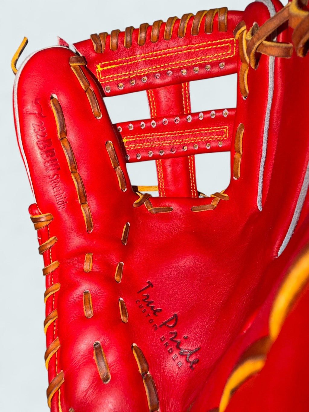 ATOMS True Pride Custom Order Baseball Glove 232BBW 11.5” Japan Made Infield RHT