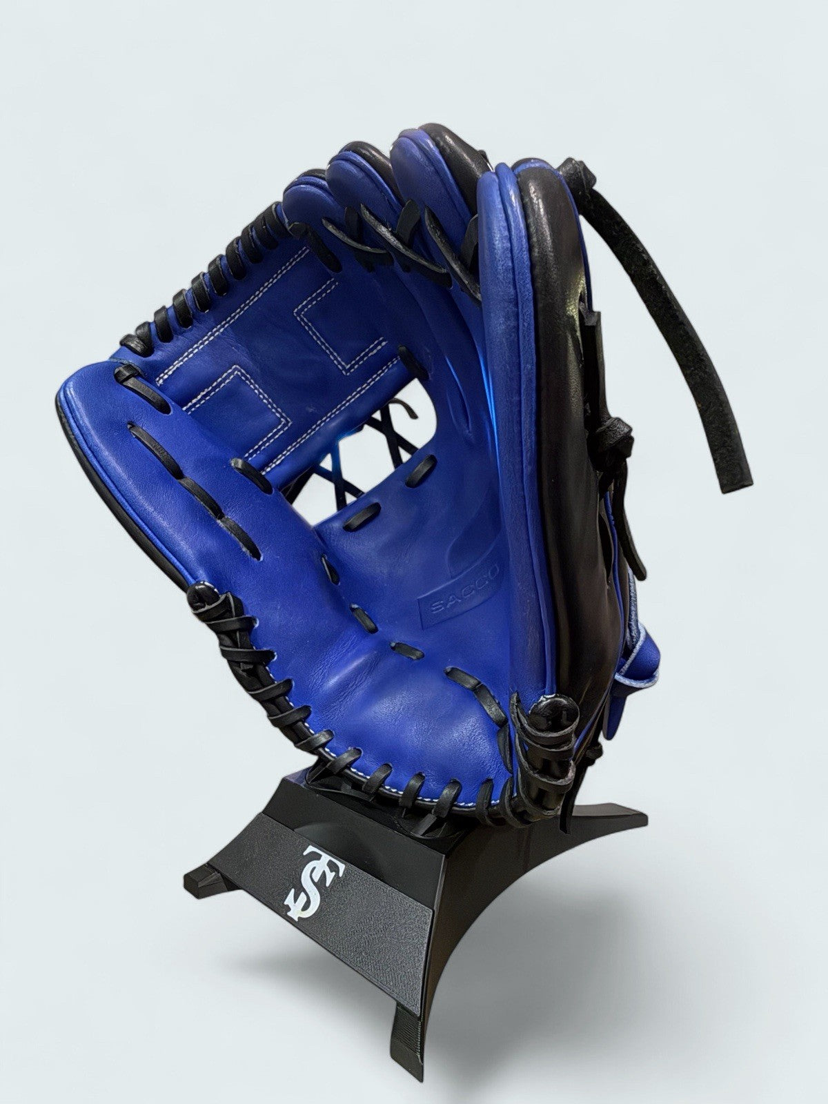 SACCO 11.75” Japanese Kip Leather Infield Glove RHT New w/o Tags -  Blue & Black