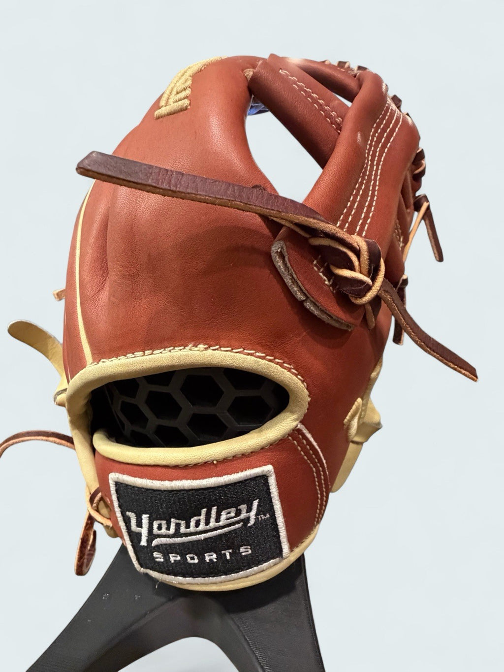 Yardley Y2 Maven Steer 11.5” I-Web Baseball Glove RHT New W/O Tags - IBEX - RHT