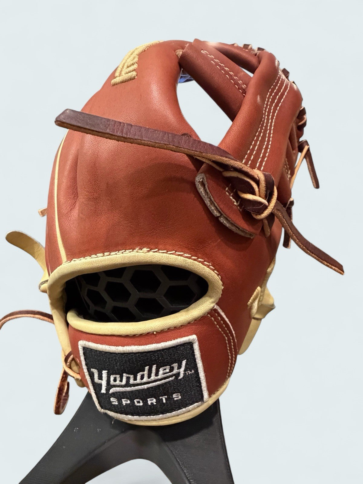 Yardley Y2 Maven Steer 11.5” I-Web Baseball Glove RHT New W/O Tags - IBEX - RHT