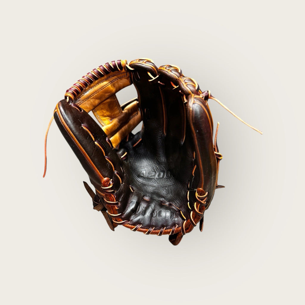 ⚾ Wilson A2000 1787 – 11.75” Infield Glove – Refreshed & Ready to Game ⚾