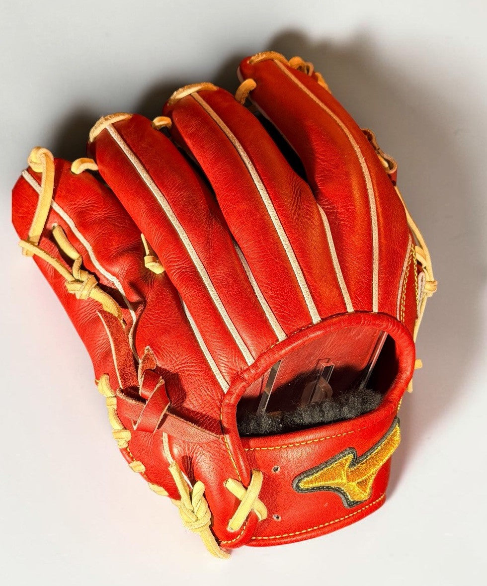 Mizuno Pro Classic HAGA JAPAN 11.5” Infield Baseball Glove RHT Red Tan Preowned