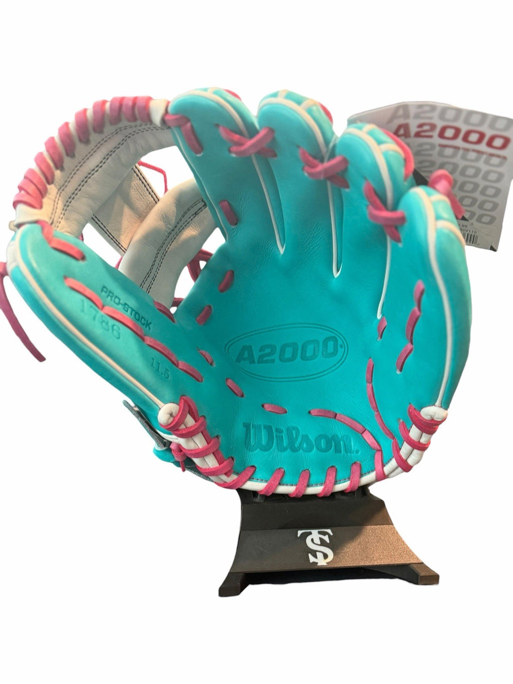 Wilson A2000 1786 11.5” Pro Stock Leather Baseball Glove RHT NWT Aqua Pink