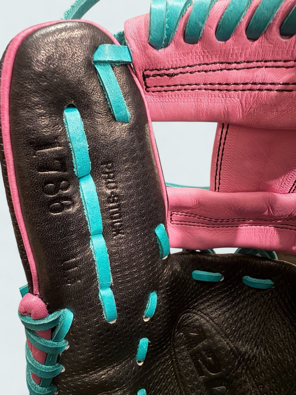 Wilson A2000 1786 Spin Control SuperSkin 11.5” Black Pink Teal RHT NWT