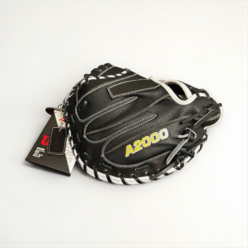Wilson A2000 SuperSkin M1D Spin Control 33.5" Catcher's Mitt: WBW100995335