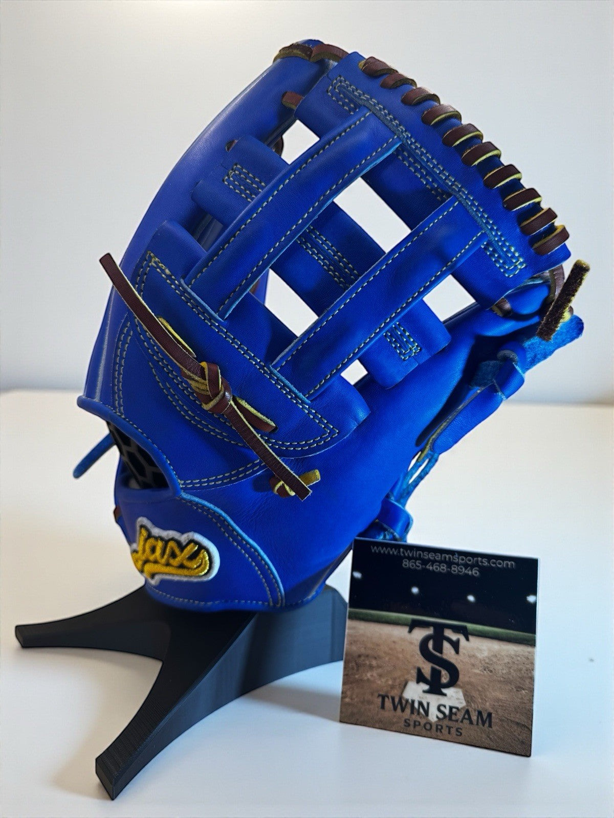 Jax Fielding Glove | EN-7 | Infield | Blue | 11.5” | RHT | Pre-Owned