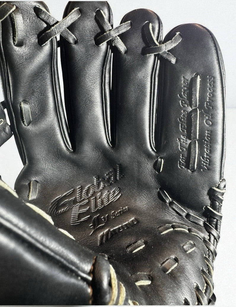 Mizuno Global Elite - RHT - 11.5” INF -  GGE60VBK (Global Elite Series) Glove