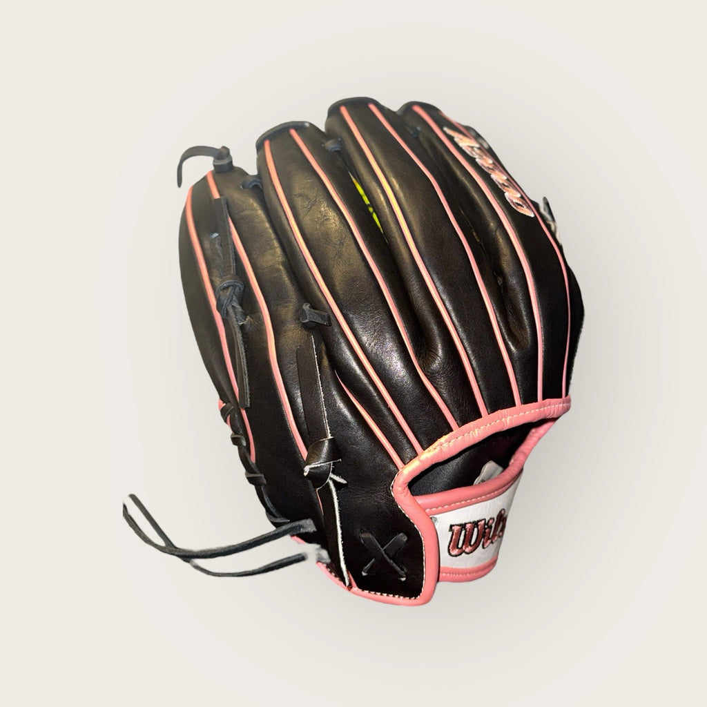 🌟 Wilson A2000 H12 12” Fastpitch Softball Glove – Black/Pink/White 🌟