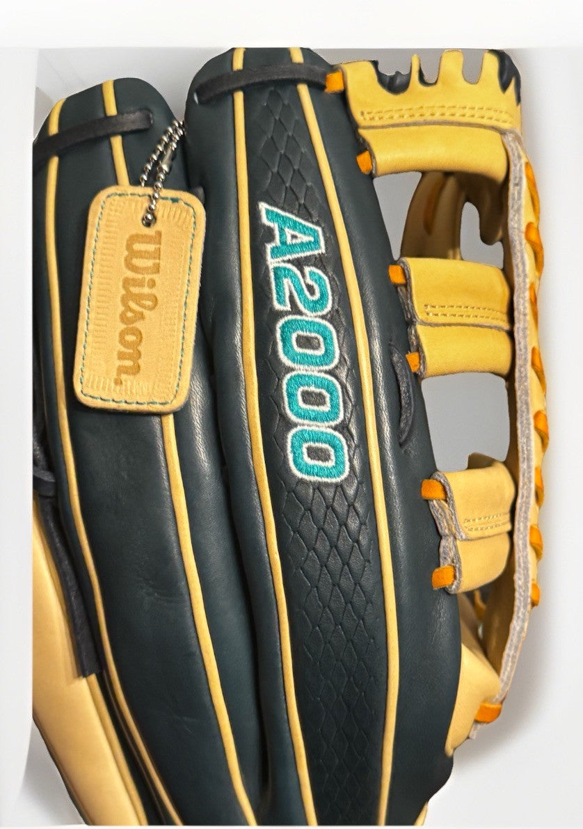 Wilson A2000 Julio Rodriguez 12.75" Outfield Glove (Right Hand Throw)