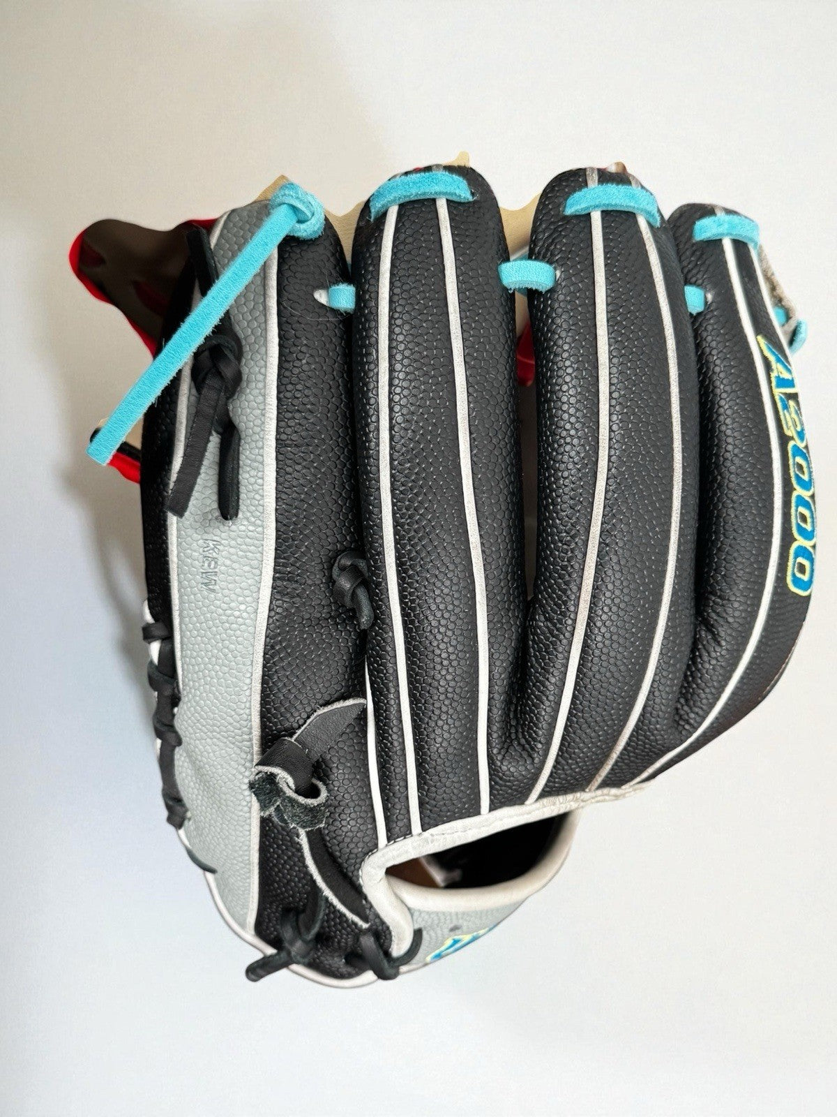 Wilson A2000 1786SS Baseball Glove 11.5" infield RHT - Black