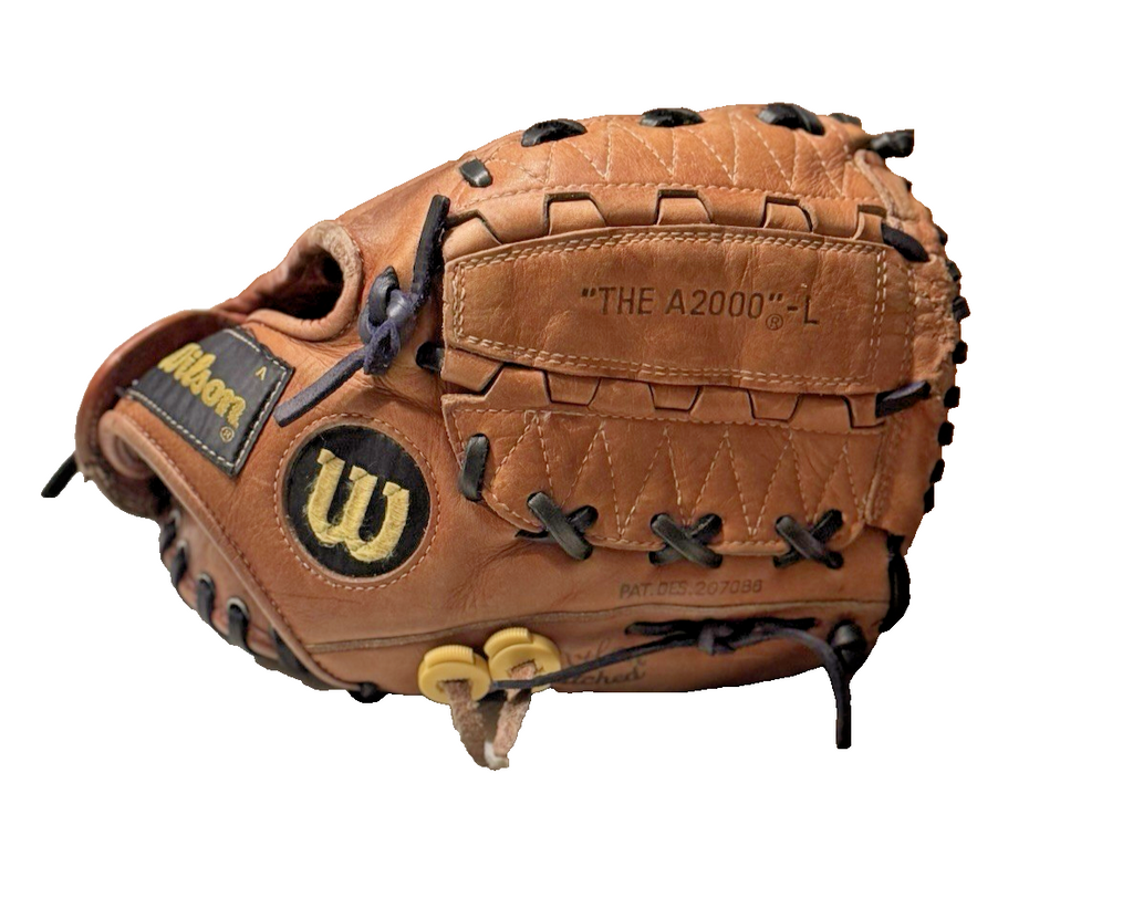 Wilson “The A2000” - L Straplock Baseball Glove Japan - RHT - 11.5” Fresh Laces