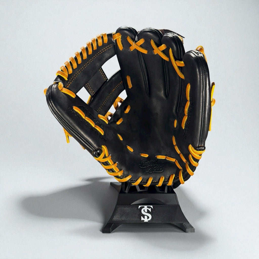 Marucci Capitol Series 11.50” RHT Baseball Glove – Black/Gold – Brand New!