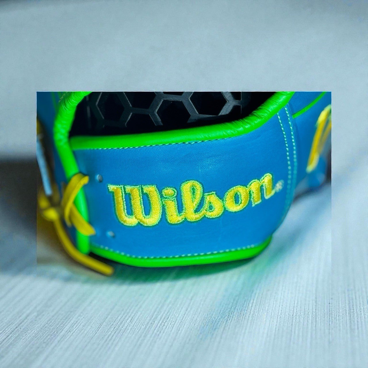 Wilson A2000 PP05 11.5” – Elly De La Cruz Design – Brand New w/ Tags