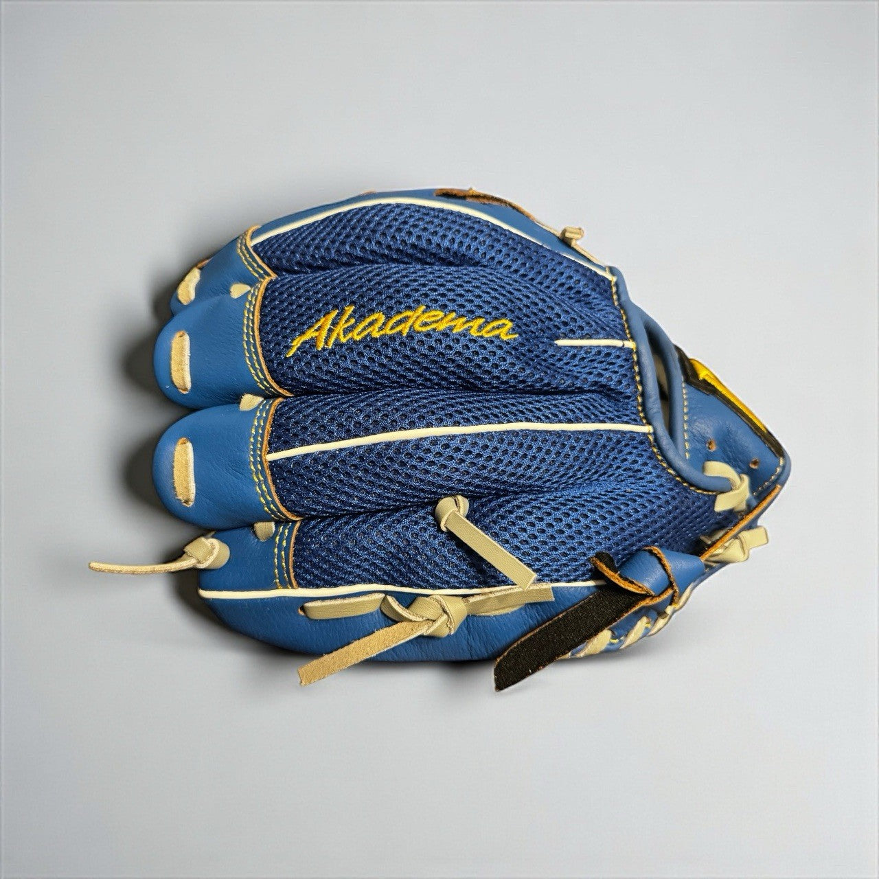 Akadema Rookie ARA93 - RT 11 Inches Youth Baseball Glove