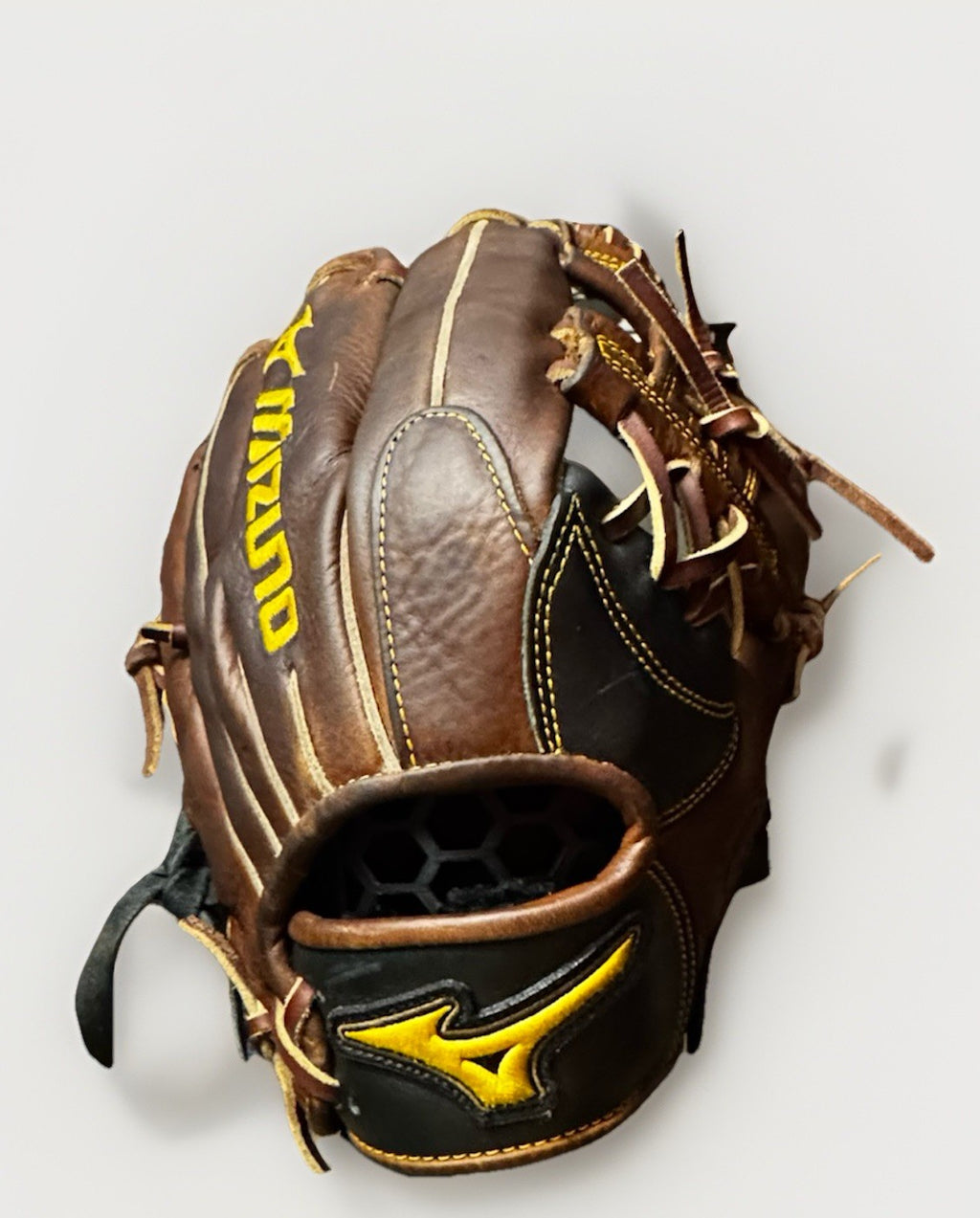 Mizuno Classic Pro Soft GCP66S2 11.5” Baseball Glove -RHT - Premium Leather