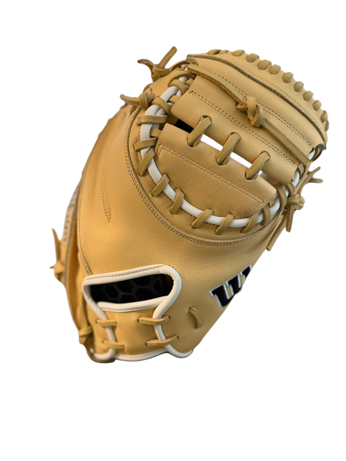 🔥 Wilson A1000 Blonde CM33 33" Catcher’s Mitt – NEW!