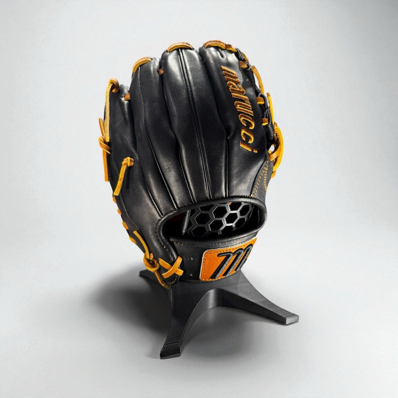 Marucci Capitol Series 11.50” RHT Baseball Glove – Black/Gold – Brand New!