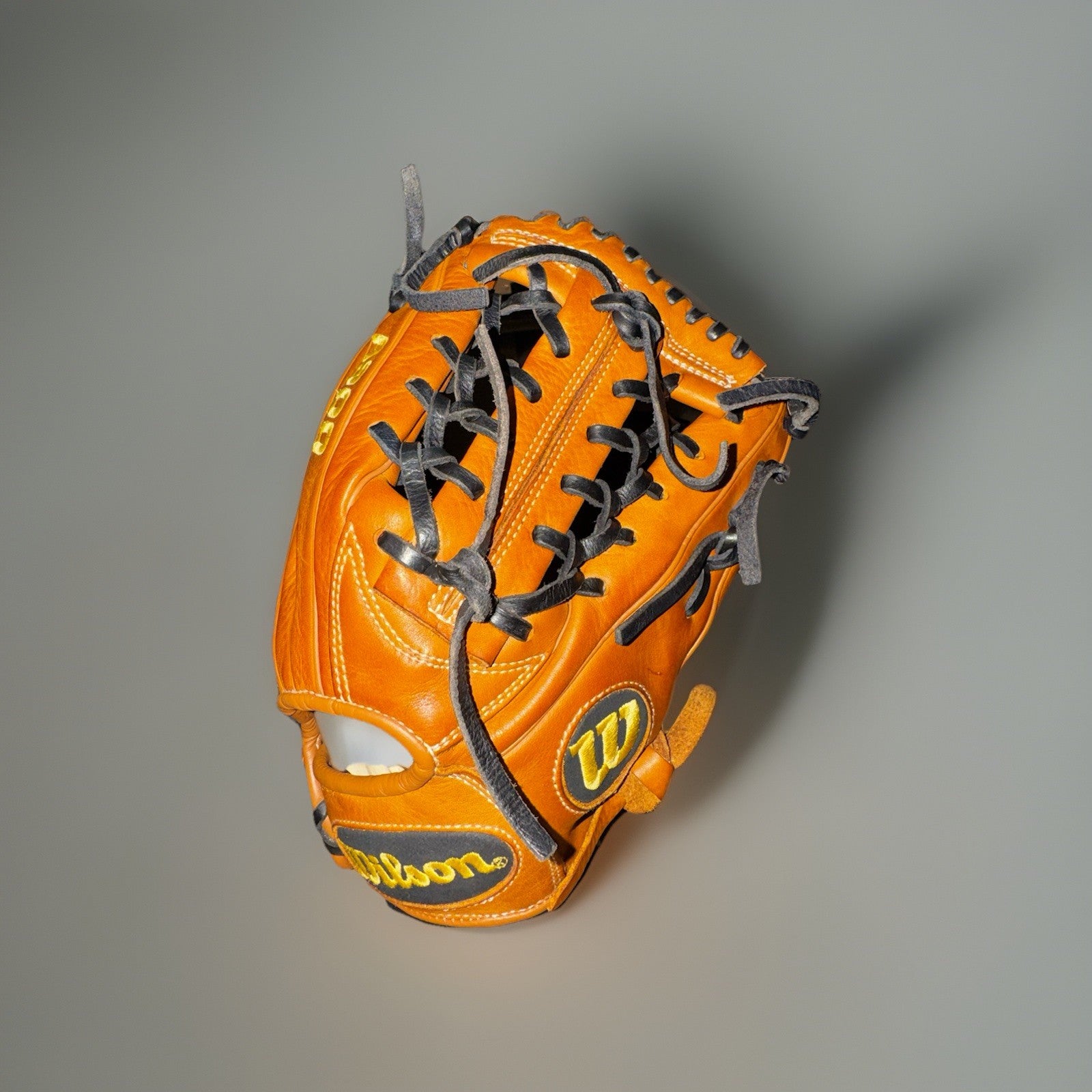 Wilson A900 Baseball Glove 11.75” Infield A09RB201175 – Right Hand Throw