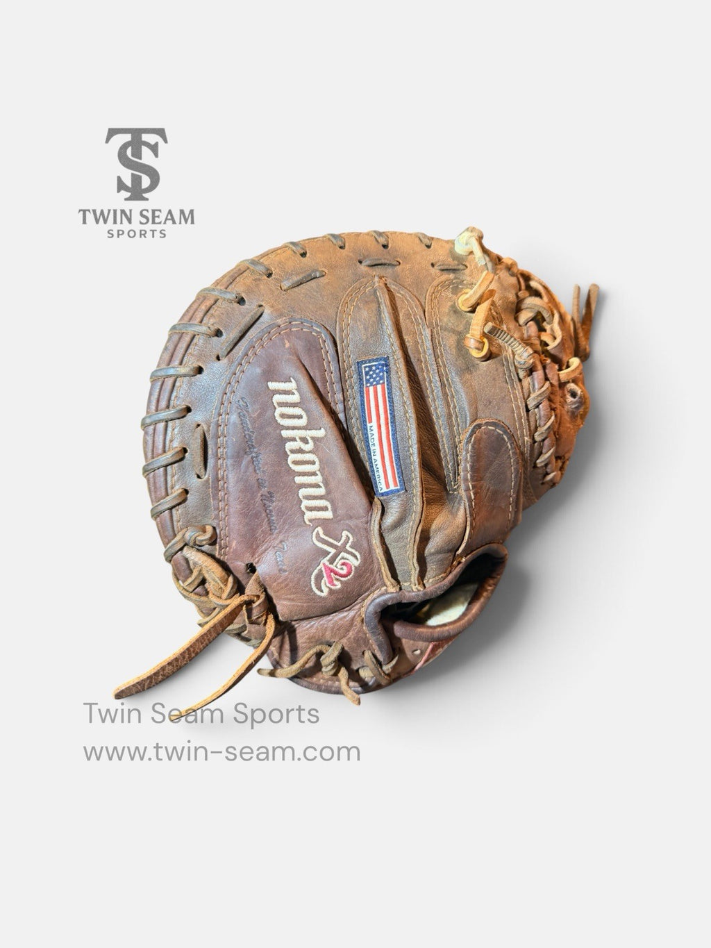 Nokona X2 Elite 3300 RHT Baseball Catcher’s Mitt USA Made Needs Web Repair