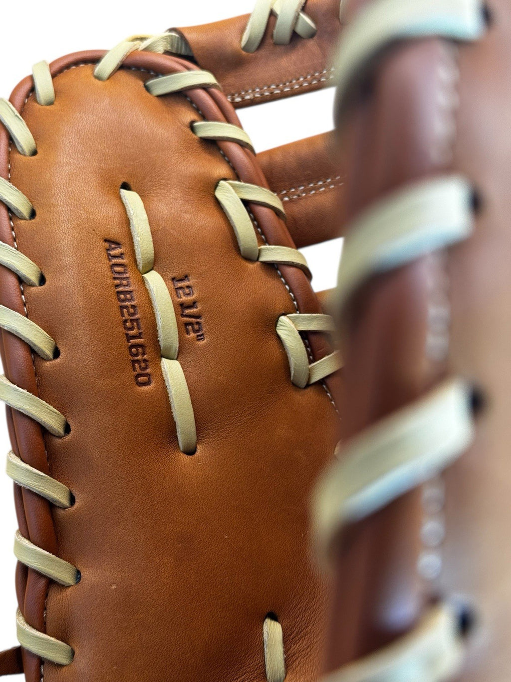 Wilson A1000 1620 12.5" Baseball First Base Mitt: WBW102587125 - BRAND NEW