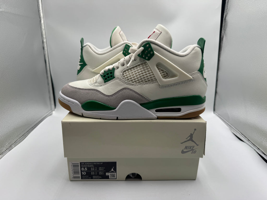 PRE OWNED Jordan 4 Retro SB Pine Green