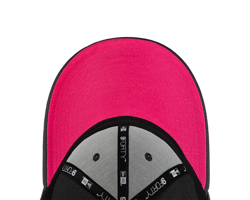 Aguilas Cibaeñas New Era 9FORTY Adjustable Baseball Hat – Dark Gray/Pink