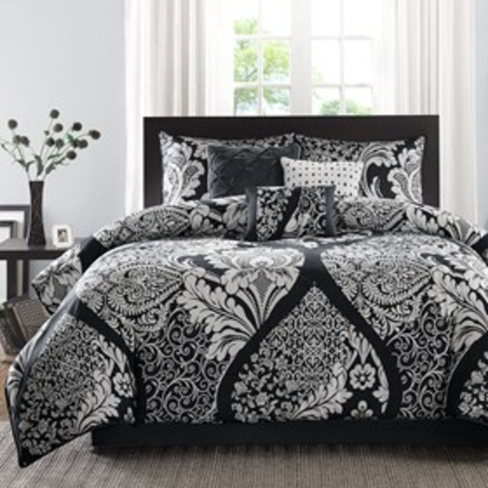Set of Seven Black And White Damask King Ring Stitch Polyester Sham And Comforter