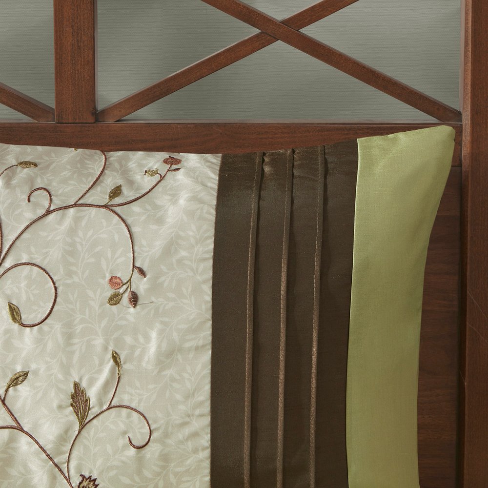 Set of Seven Green And Brown Floral King Ring Stitch Polyester Sham And Comforter