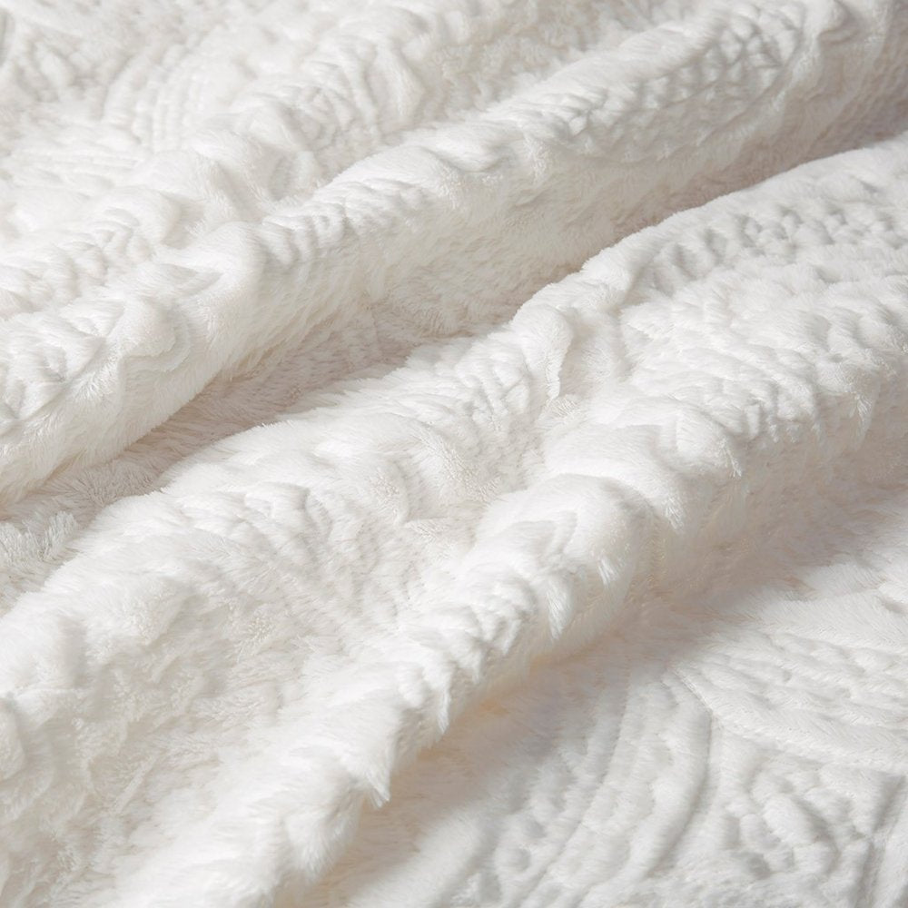 Set of Two Ivory Medallion Twin Ring Stitch Polyester Sham And Comforter