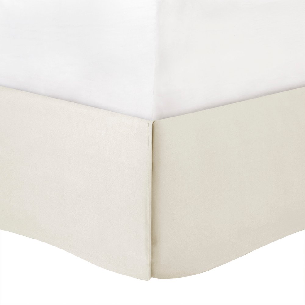 Set of Seven Ivory Queen Ring Stitch Polyester Sham And Comforter
