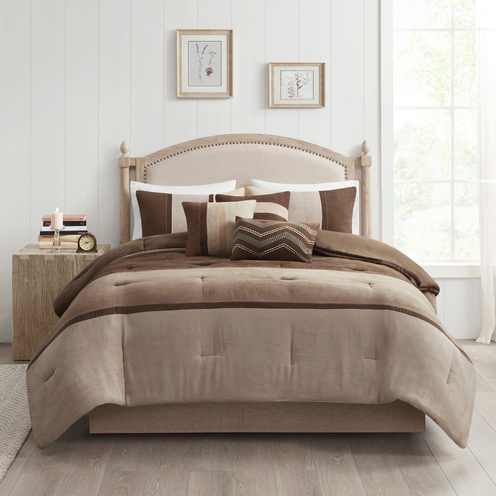 Set of Seven Brown King Ring Stitch Polyester Sham And Comforter