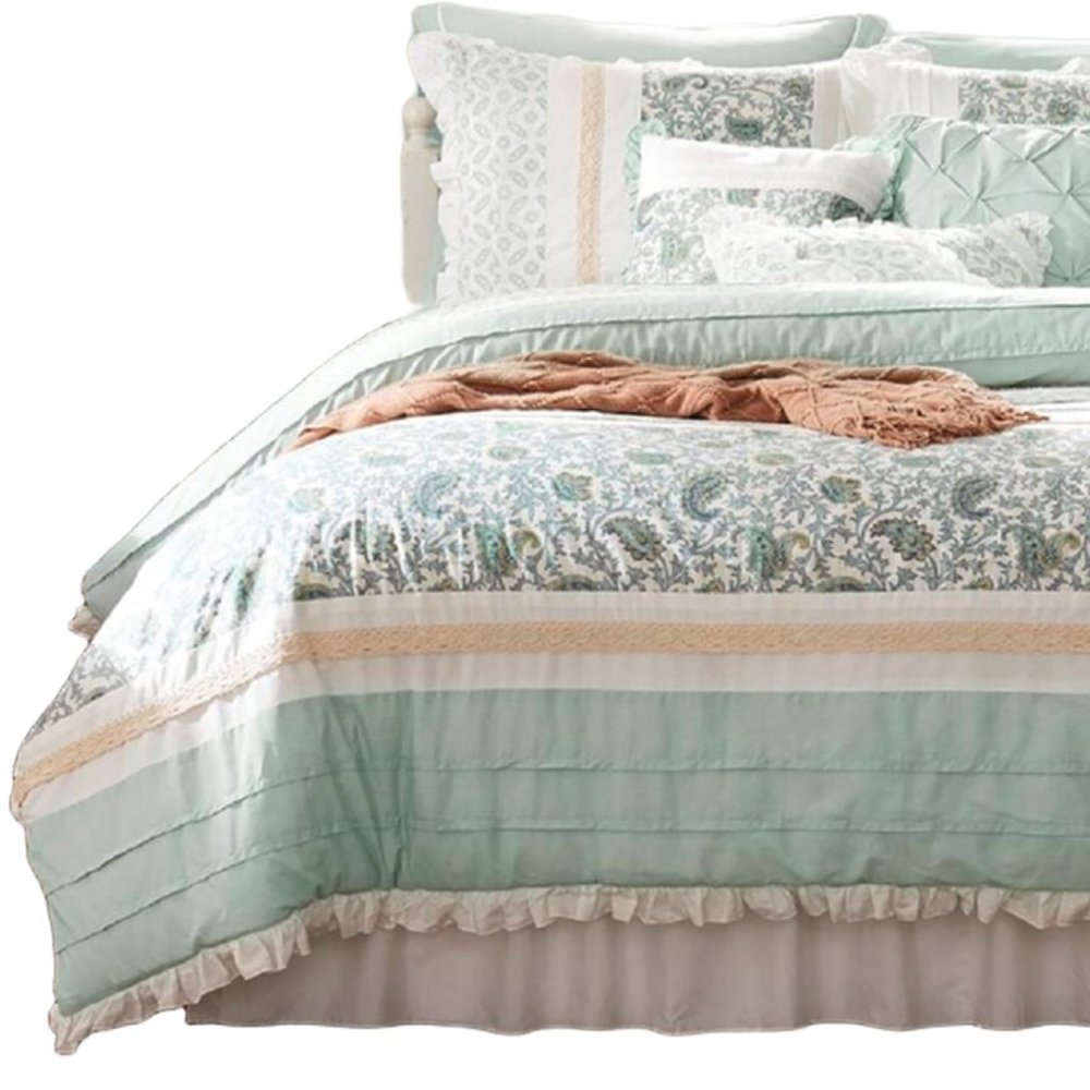 Set of Nine Aqua And Ivory Paisley King Ring Stitch Polyester Sham And Comforter