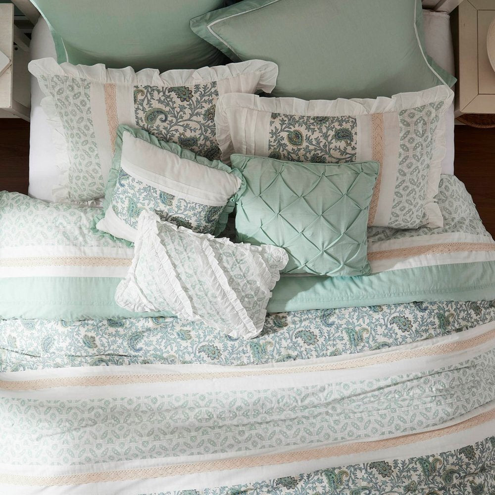 Set of Nine Aqua And Ivory Paisley King Ring Stitch Polyester Sham And Comforter