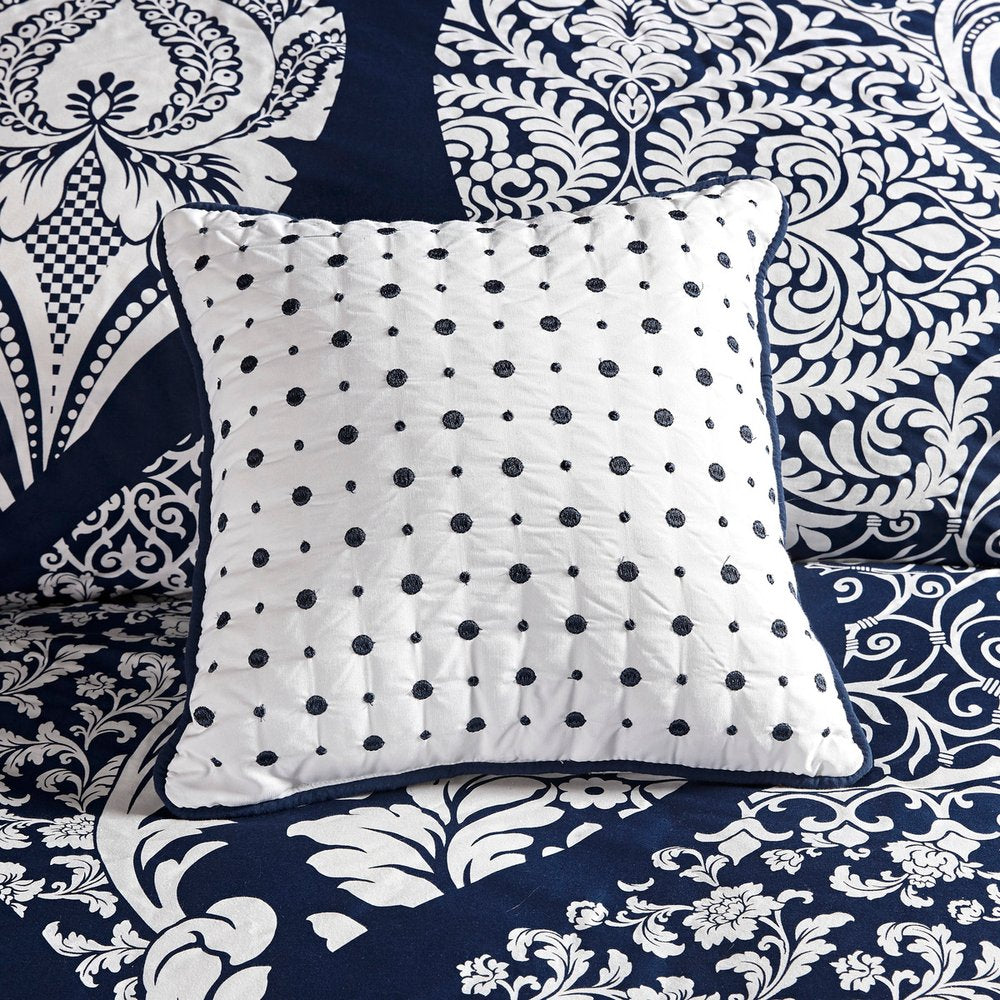 Set of Seven Indigo And White Damask Queen Ring Stitch Polyester Sham And Comforter