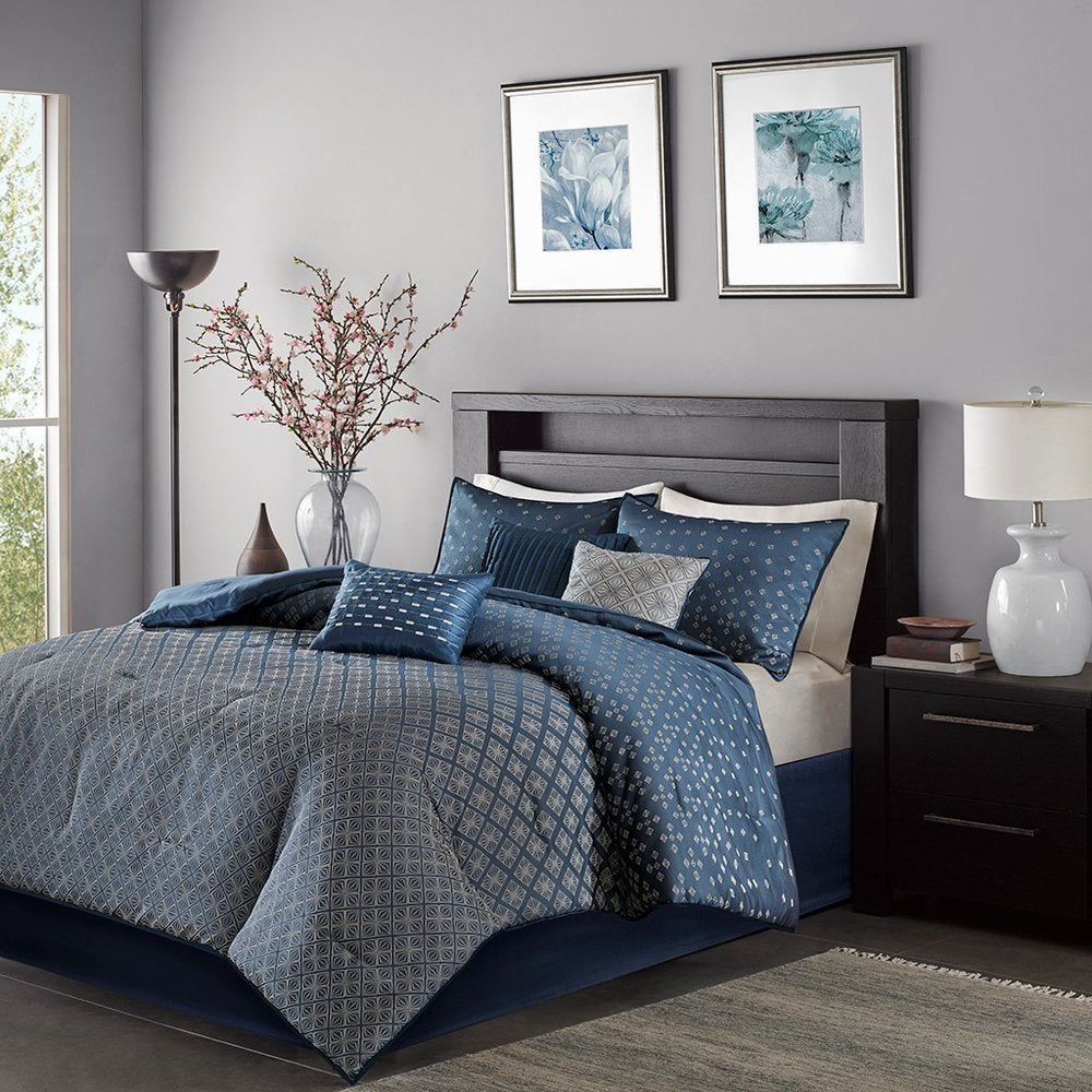 Set of Seven Navy Blue And Ivory Ombre King Ring Stitch Polyester Sham And Comforter