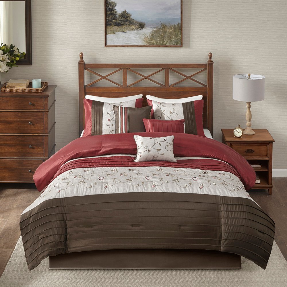 Set of Seven Red Brown And Ivory Floral King Ring Stitch Polyester Sham And Comforter