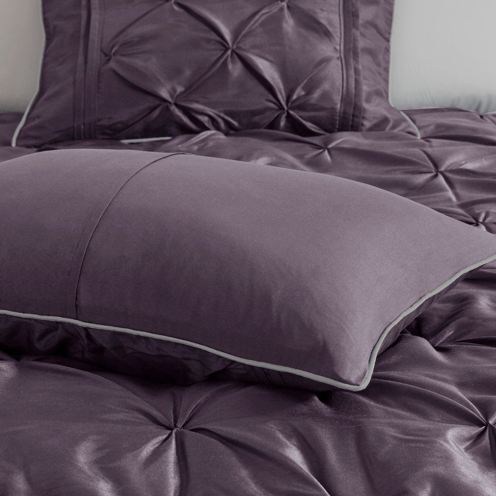 Set of Seven Plum King Ring Stitch Polyester Sham And Comforter